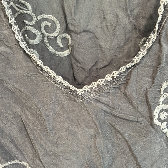 Johnny Was Gray Embroidered Blouse 👚 - Picture 5 of 13